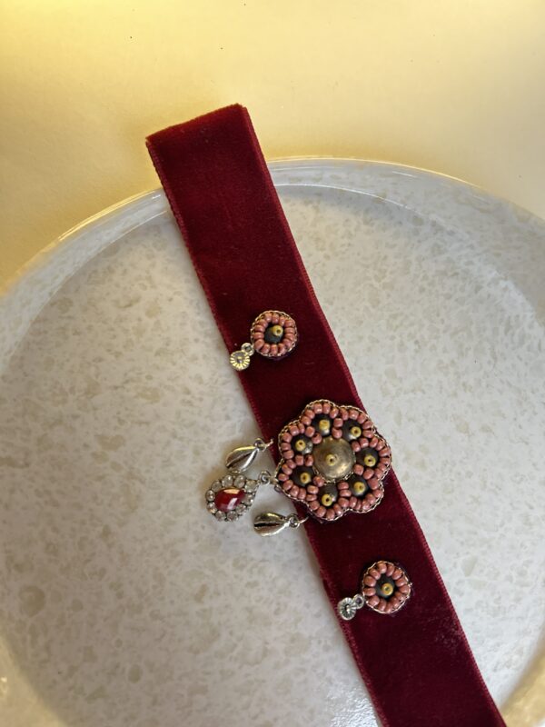 Vintage Velvet Choker - Image 3