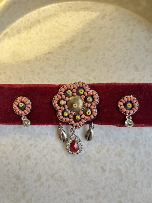 Vintage Velvet Choker - Image 2